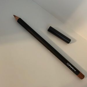 MAC Lip Pencil in Oak